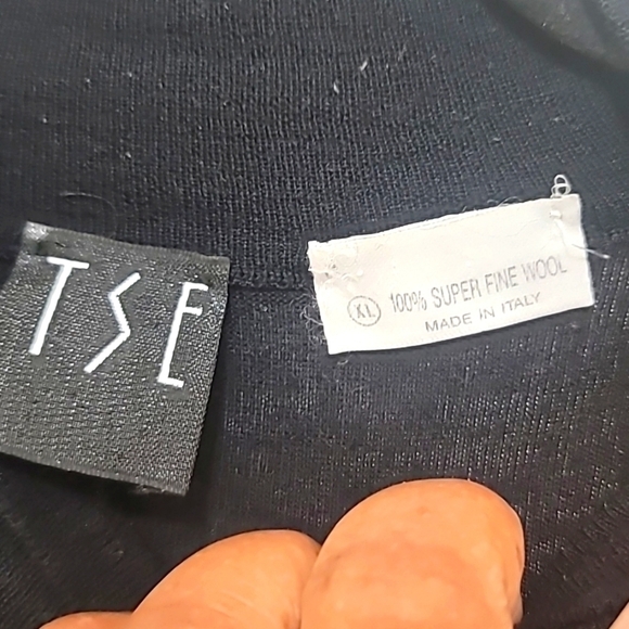 TSE MEN'S BLACK 100% SUPER FINE WOOL TURTLENECK  SWEATER SIZE XL - Picture 5 of 8
